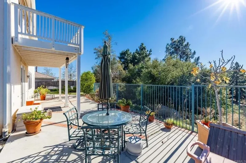 10353 Pinion, Escondido, California, United States. - Photo 32
