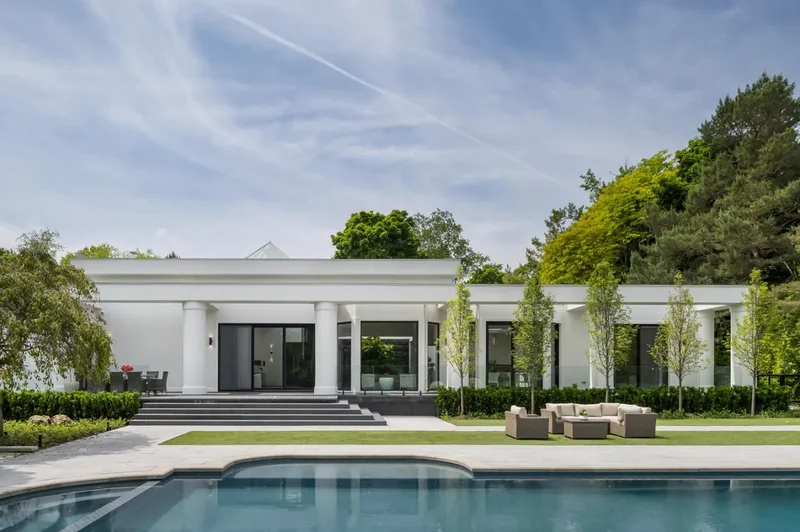 45 Park Lane Circle, Toronto, Ontario, Canada. - Photo 36