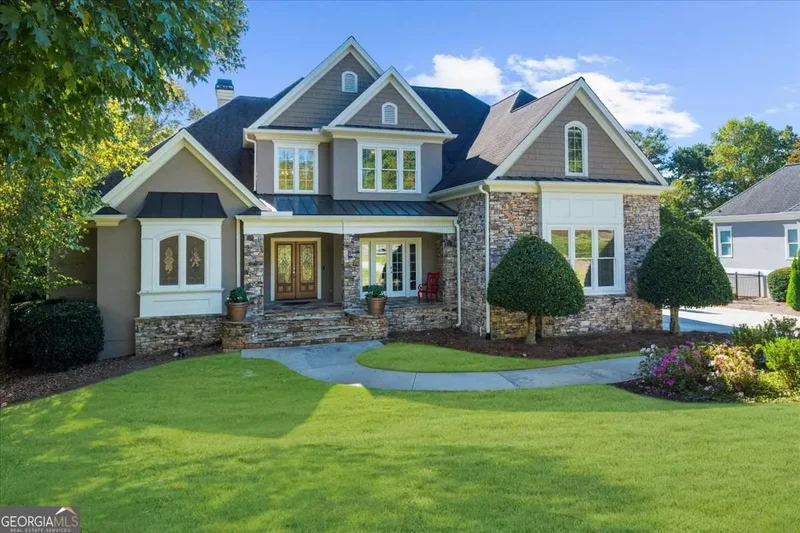 Single Family Residence in Suwanee