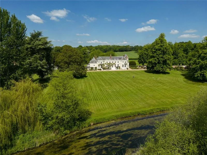 Longparish, Andover, Hampshire, Longparish, England, United Kingdom. - Photo 14