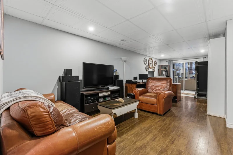 265 Rue Rosedale, Ayer's Cliff, Quebec, Canada. - Photo 38