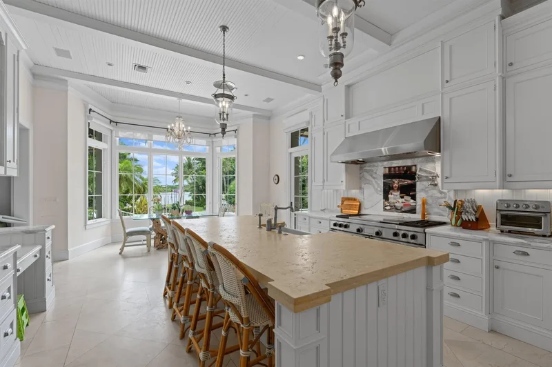 202 Gomez Road, Hobe Sound, Florida, United States. - Photo 17