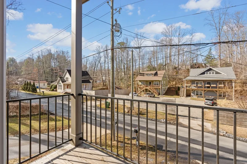 308 London Rd, Asheville, NC 28803, Asheville, North Carolina, United States. - Photo 26