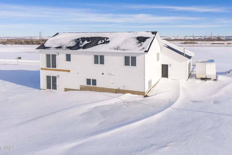 3511 Silver Leaf Avenue Nw, Mandan, ND 58554, Mandan, North Dakota, United States. - Photo 57