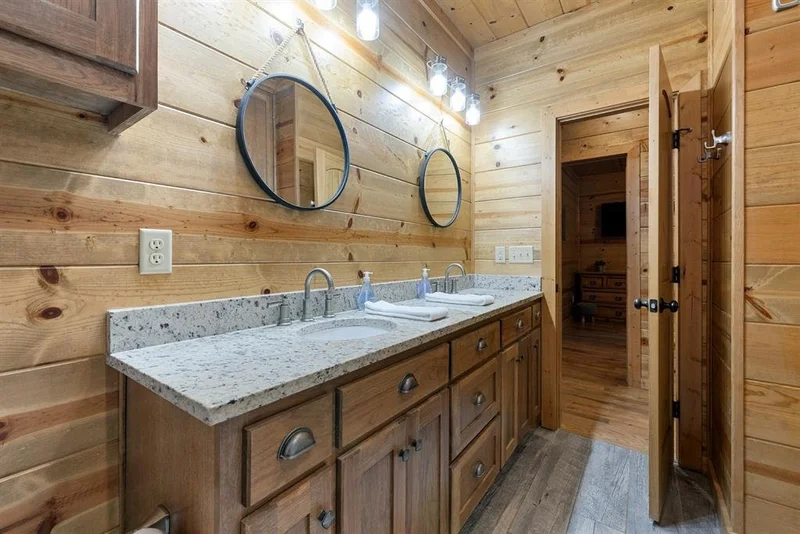 67 Mountain Pine Trail, Broken Bow, OK 74728, Broken Bow, Oklahoma, United States. - Photo 29