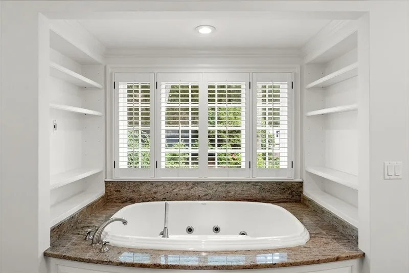 12 Winding River Circle, Wellesley, MA, 02482, USA, Wellesley, Massachusetts, United States. - Photo 6