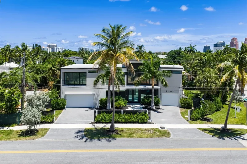 2500 Middle River Drive, Wilton Manors, Florida, United States. - Photo 59
