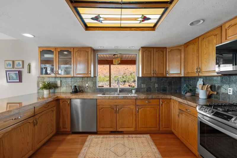 3010 Silver Reef Drive, Leeds, UT 84746, Leeds, Utah, United States. - Photo 13