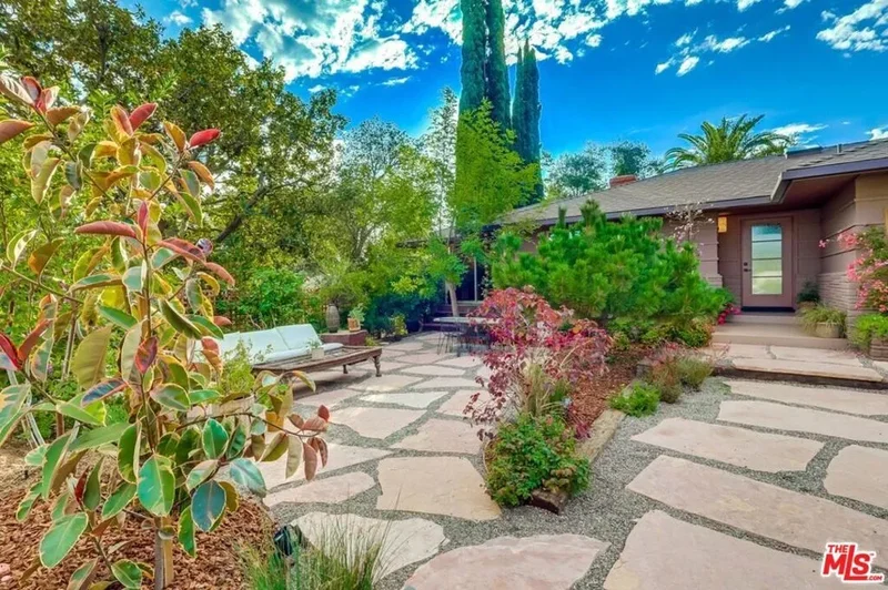 526 Michillinda Way, Sierra Madre, California, United States. - Photo 16