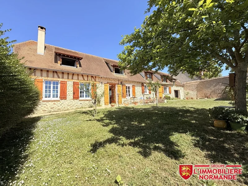 Pacy-sur-Eure, Normandy, France. - Photo 6