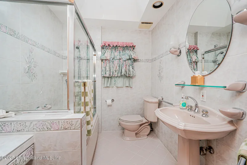 533 Ocean Terrace, New York, New York, United States. - Photo 34