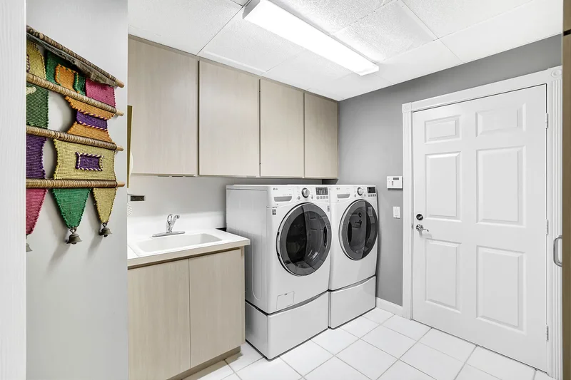 3394 Cerrito Court, Naples, FL 34109, Naples, Florida, United States. - Photo 6