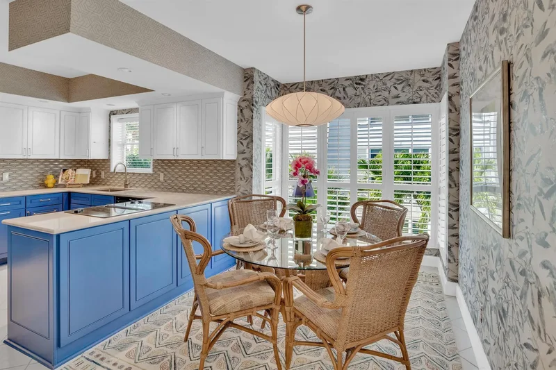 1903 Bay Road 205, Vero Beach, Florida, United States. - Photo 6