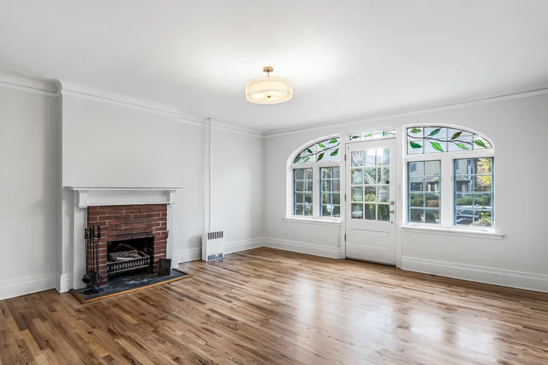 40 Slocum Crescent , Forest Hills, NY 11375, New York, New York, United States. - Photo 31