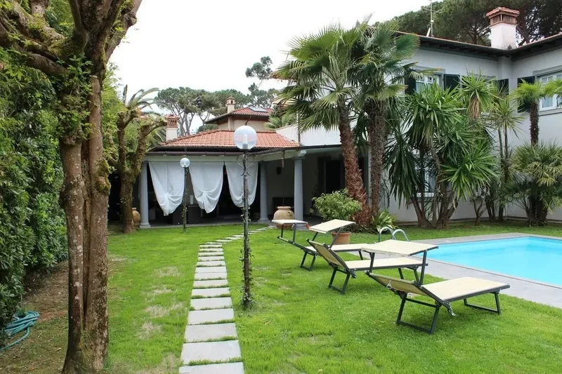 Forte dei Marmi, Tuscany, Italy. - Photo 5