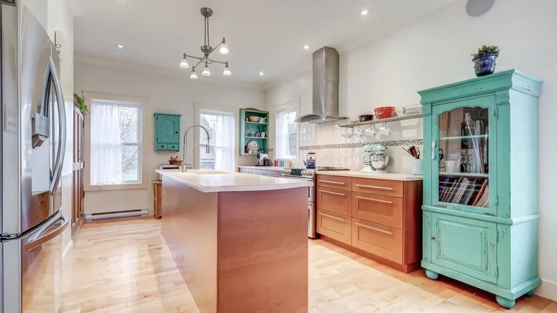 378 Rue de la Couronne, Bromont, Quebec, Canada. - Photo 24