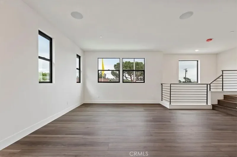 943 N Avenue 66, Los Angeles, California, United States. - Photo 31