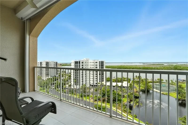 4192 Bay Beach LN, Fort Myers Beach, Florida, United States. - Photo 49