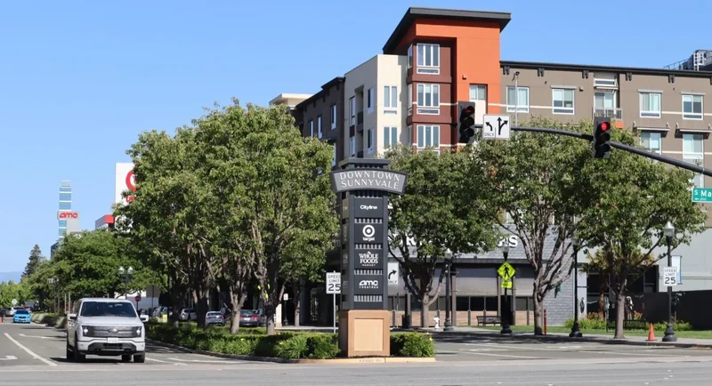 983 La Mesa Terrace, Sunnyvale, California, United States. - Photo 8