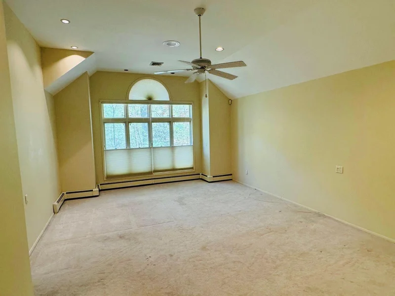 66 Cliff Road, Port Jefferson, NY 11777, Port Jefferson, New York, United States. - Photo 17