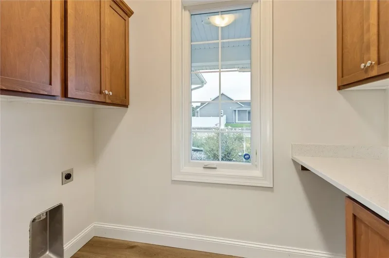 4 Bedrooms Single Family Detached