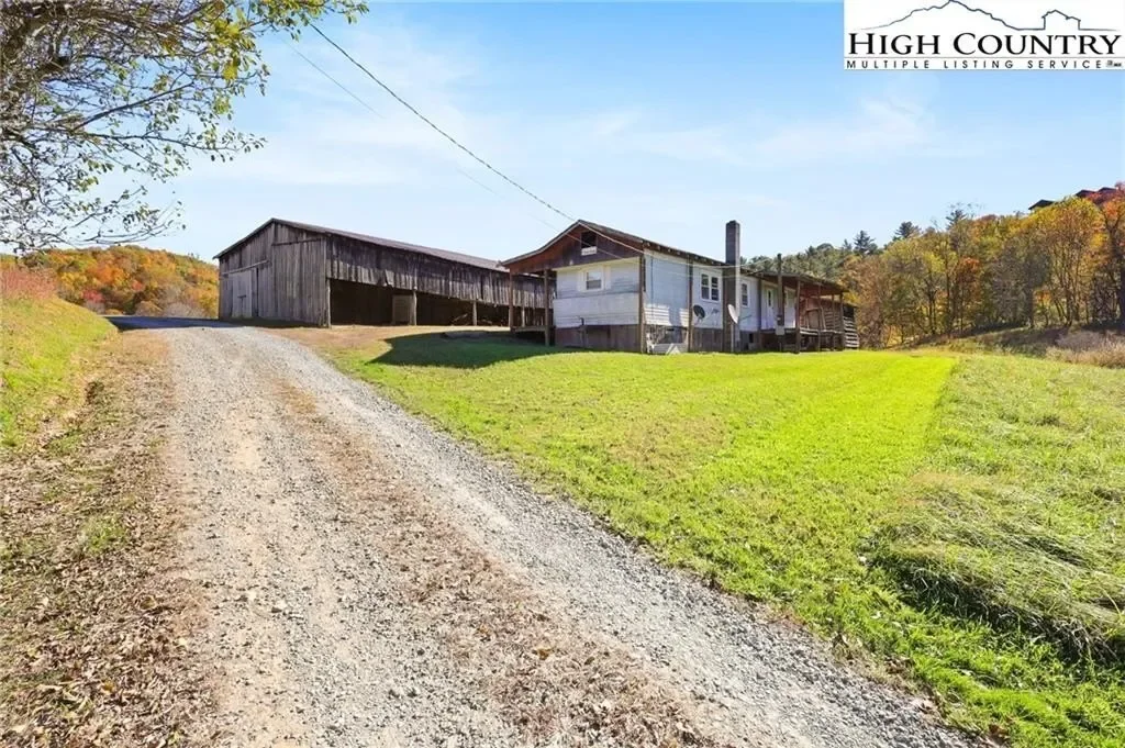 762 George Eggers Road, Banner Elk, NC 28604, Banner Elk, North Carolina, United States. - Photo 33