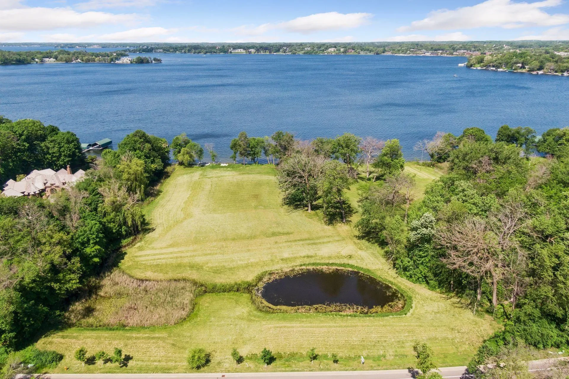 555 Bushaway Road, Wayzata, MN 55391, Wayzata, Minnesota, United States. - Photo 7