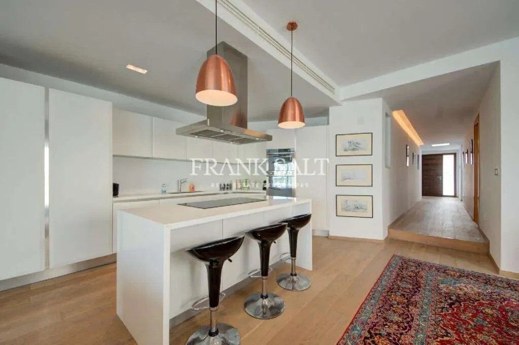 Gallery photo 5