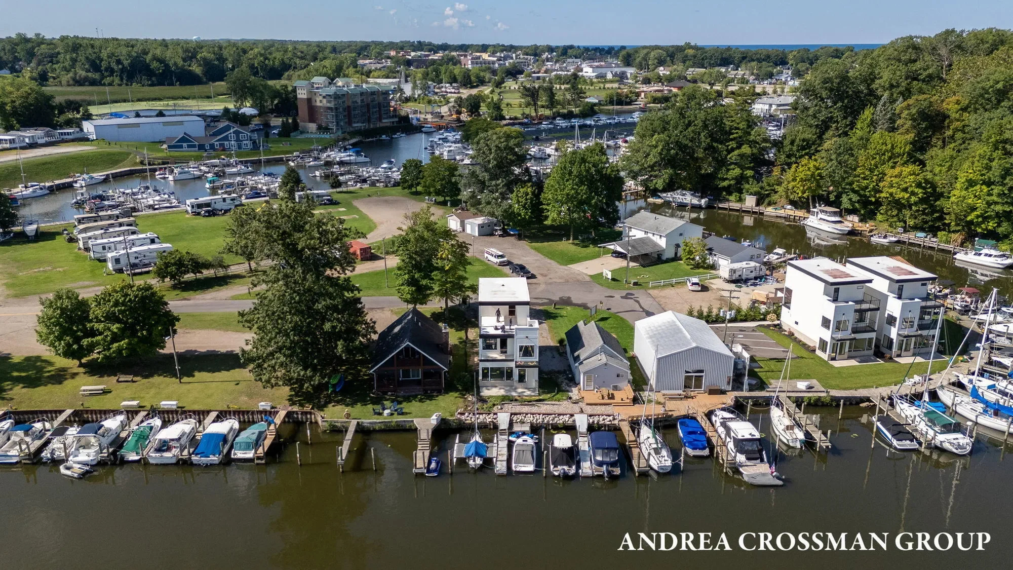 1 N Bailey Avenue , #5, South Haven, MI 49090, South Haven, Michigan, United States. - Photo 17