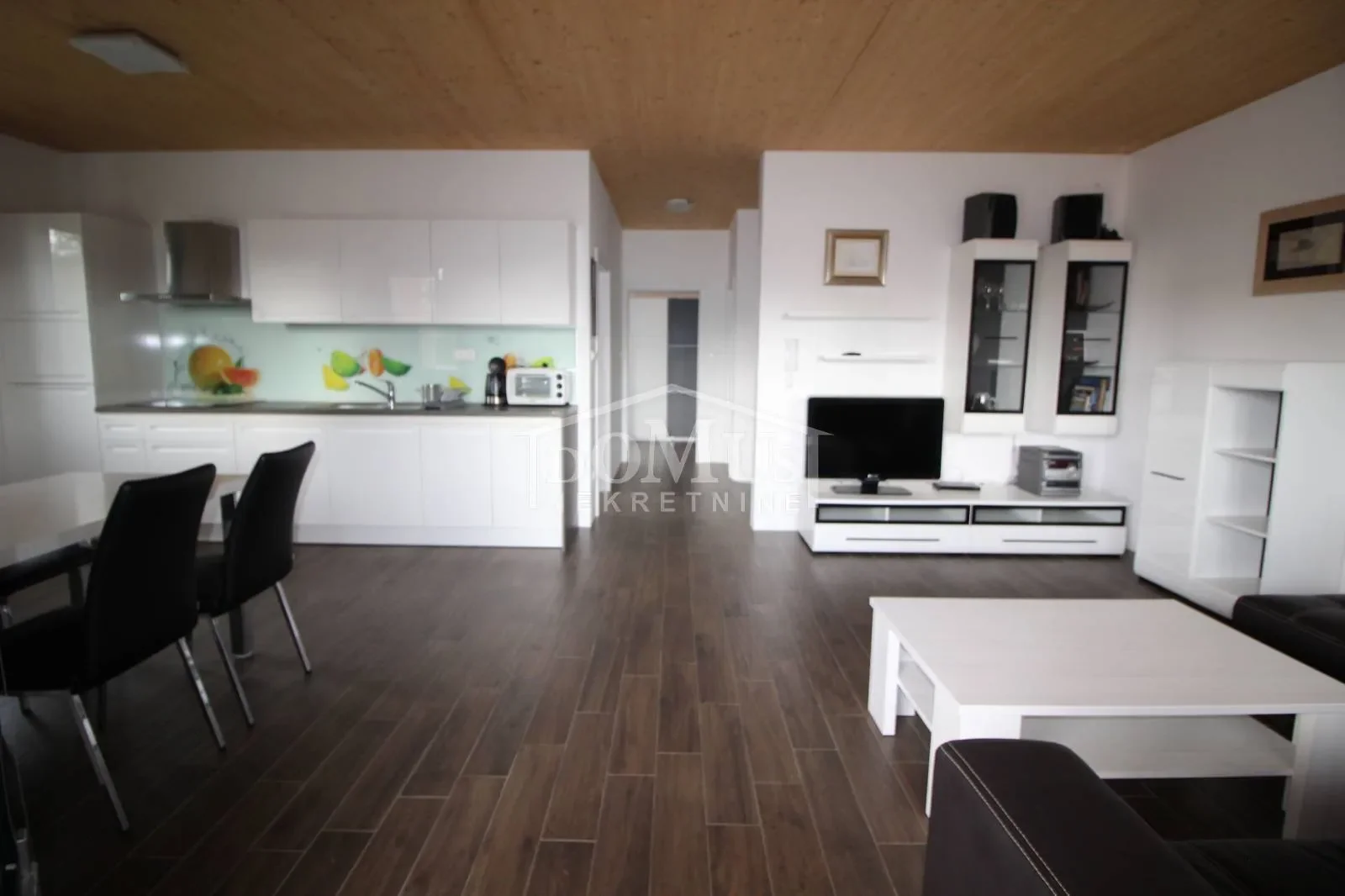 Gallery photo 10