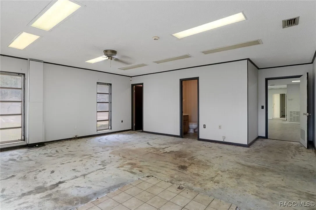 377 Highway 40 W, Inglis, FL 34449, Inglis, Florida, United States. - Photo 19