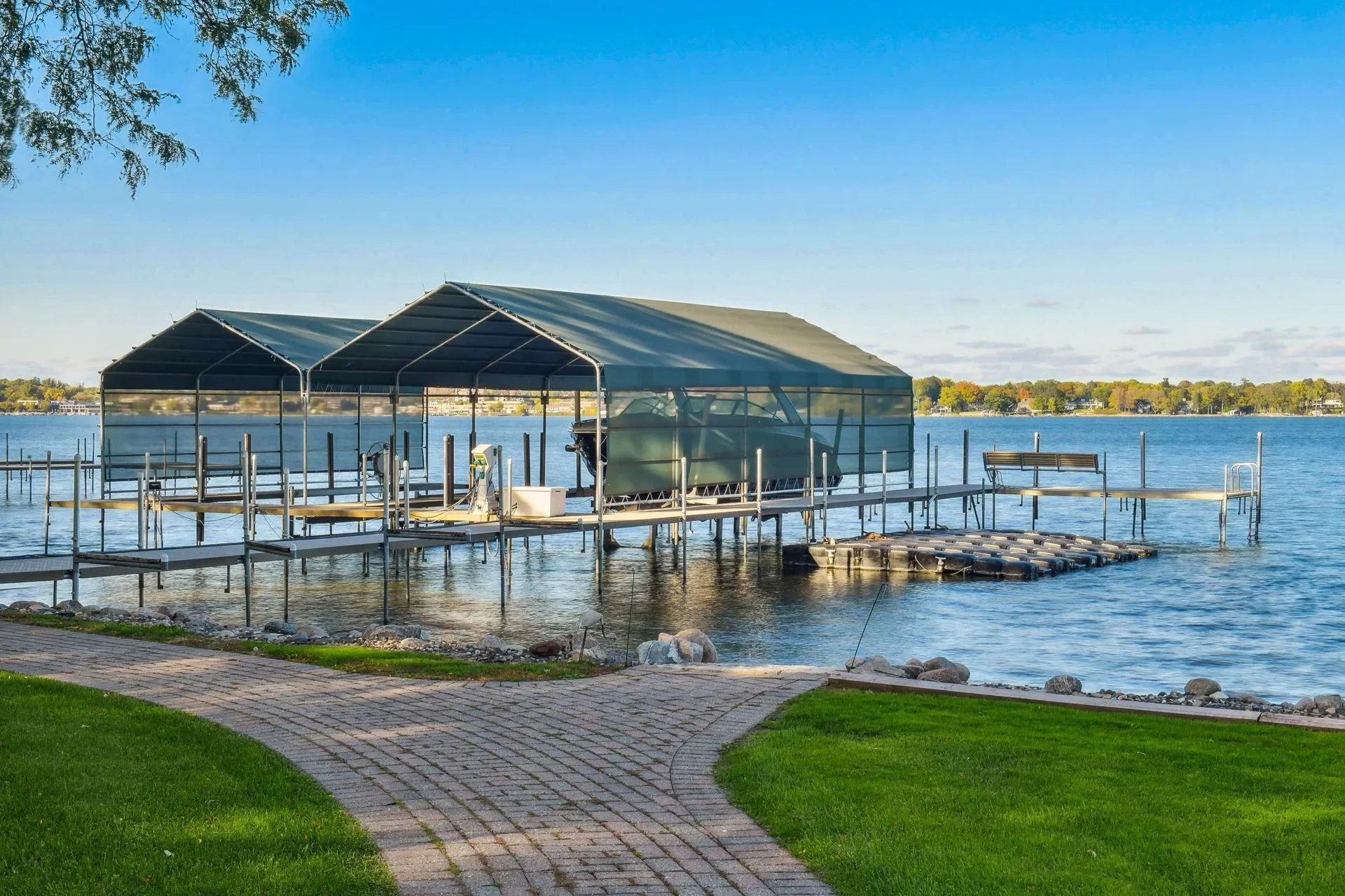 17950 Breezy Point Road, Woodland, MN 55391, Wayzata, Minnesota, United States. - Photo 33