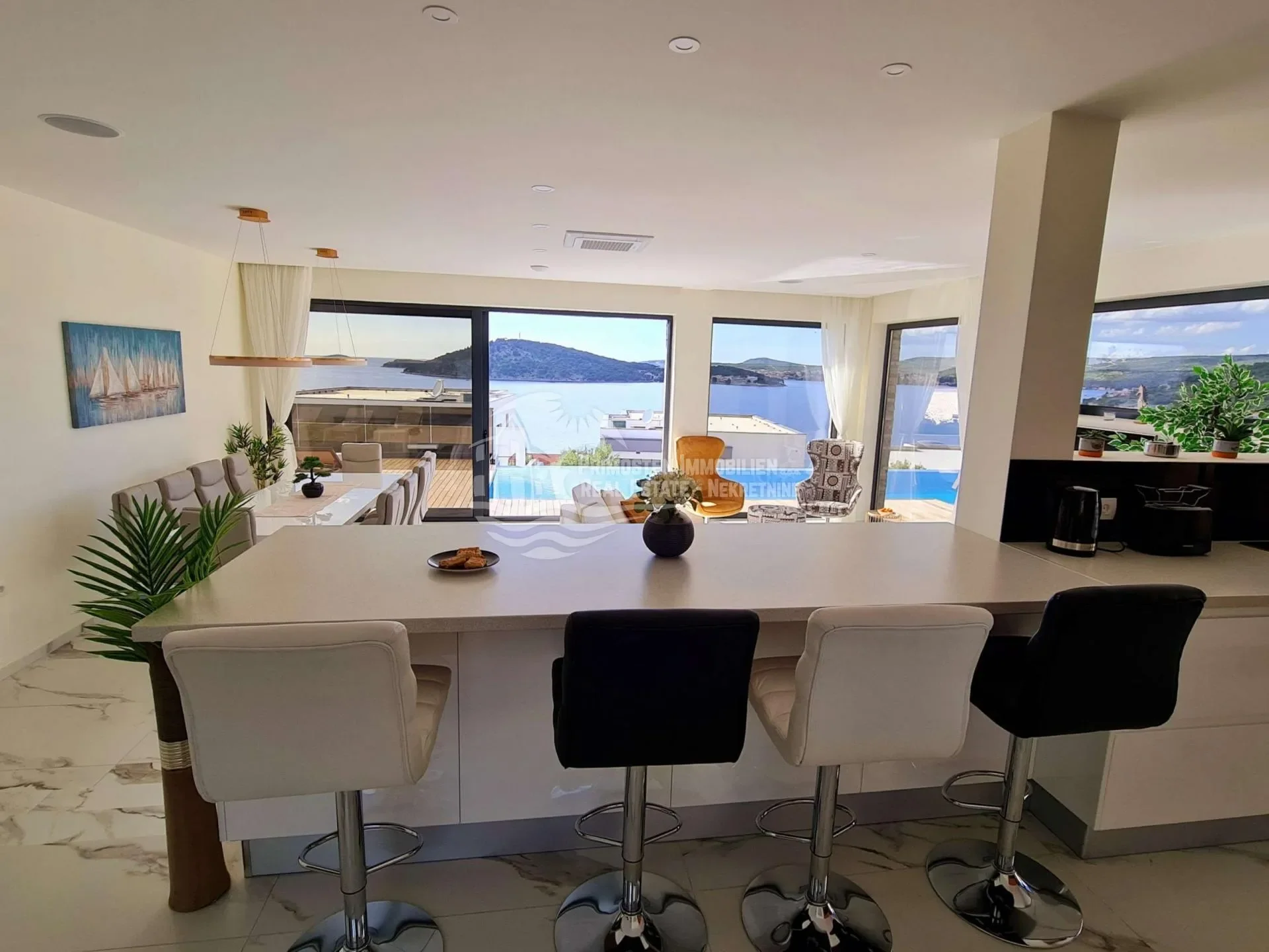 Gallery photo 9