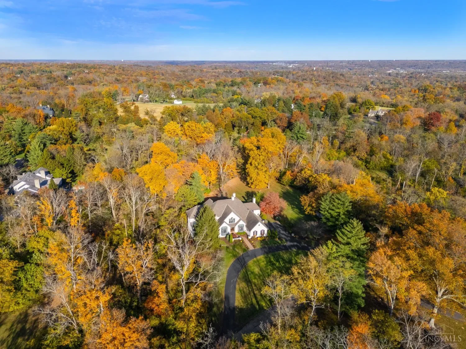 8765 Old Indian Hill Road, Cincinnati, OH 45243, Cincinnati, Ohio, United States. - Photo 11