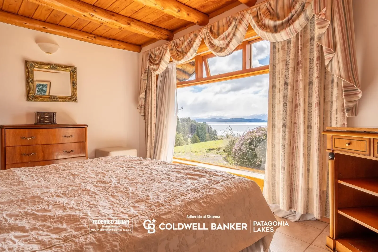 VENTA - Exclusiva casa de  5 dormitorios, 4 baños en barrio del Golf, Llao Llao, Bariloche, Bariloche, Villa Llao Llao, Río Negro, Argentina. - Photo 16
