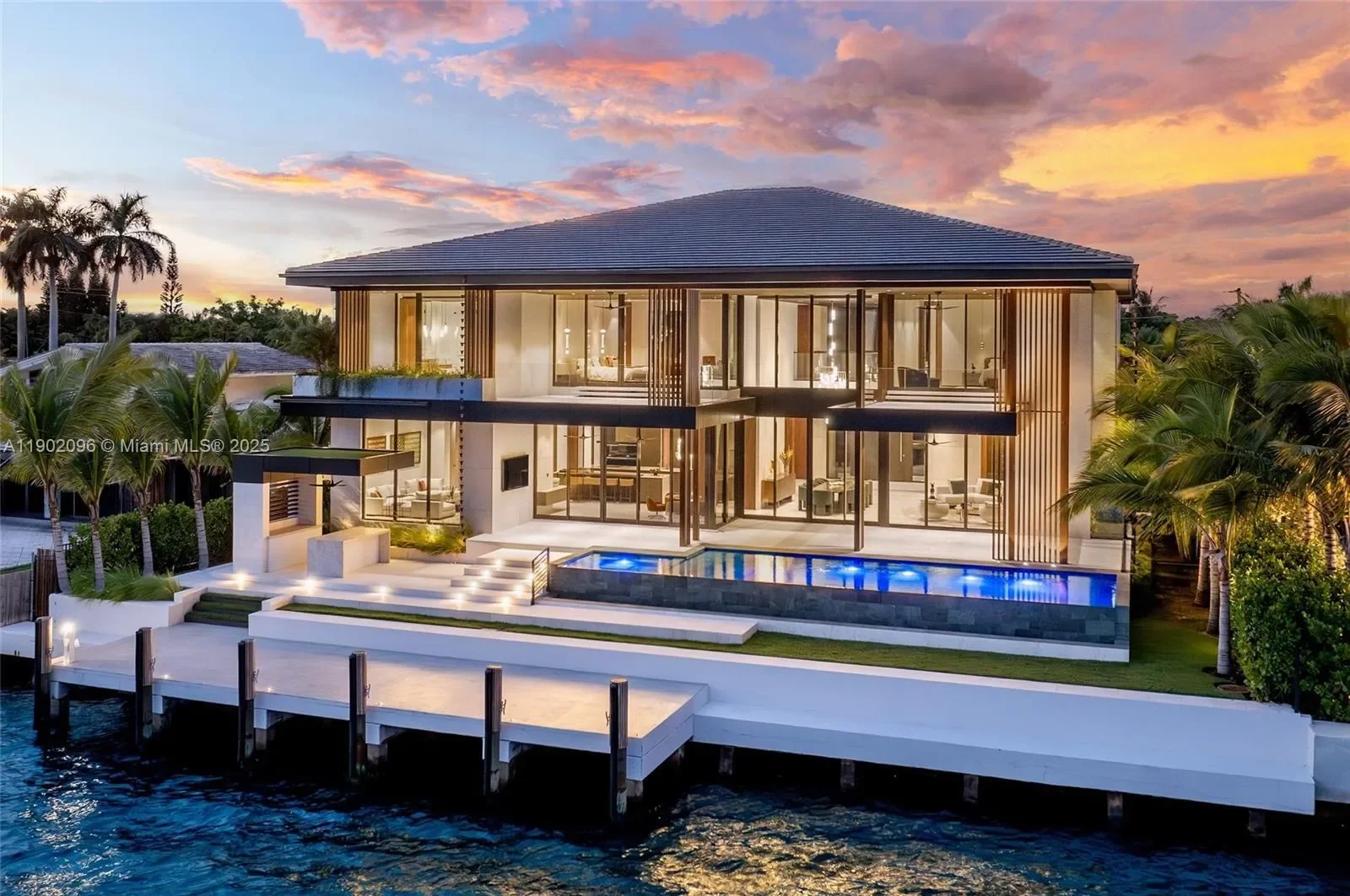 11404 N Bayshore Dr, North Miami Beach, Florida, United States. - Hero Image