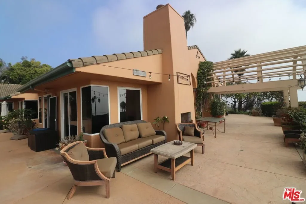 20776 Big Rock Drive, Malibu, California, United States. - Photo 25