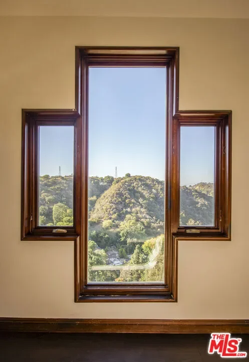 2125 Kew Drive, Los Angeles, California, United States. - Photo 29