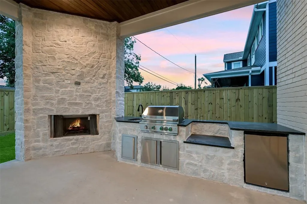 8619 Cedarbrake Drive, Spring Valley Village, Texas, United States. - Photo 1