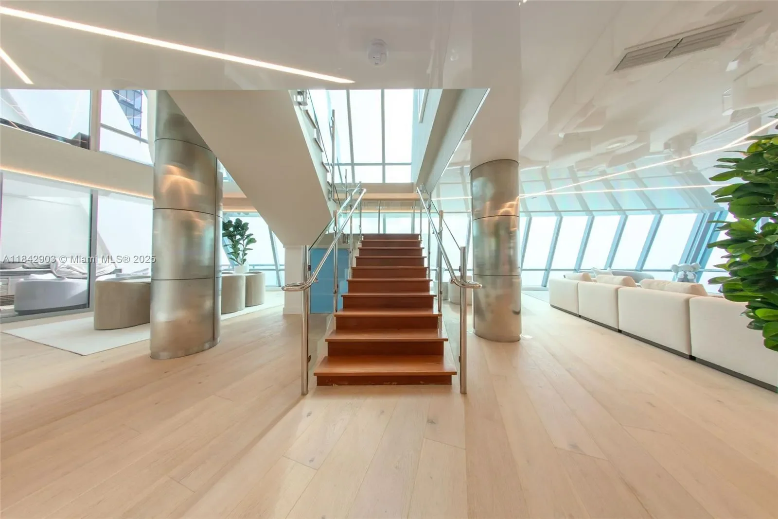 Gallery photo 4