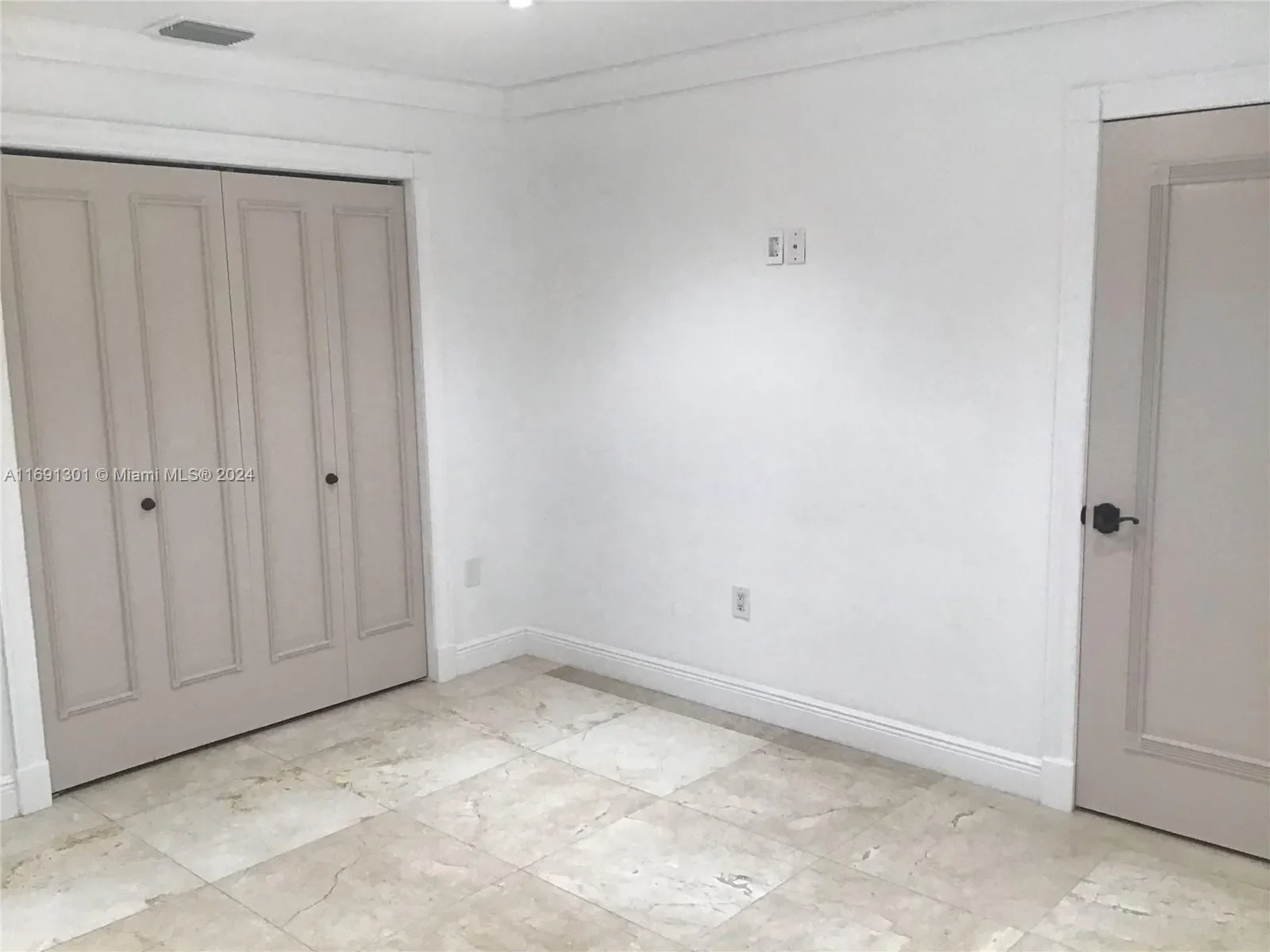 13460 SW 32nd ST, Miami, Florida, United States. - Photo 8