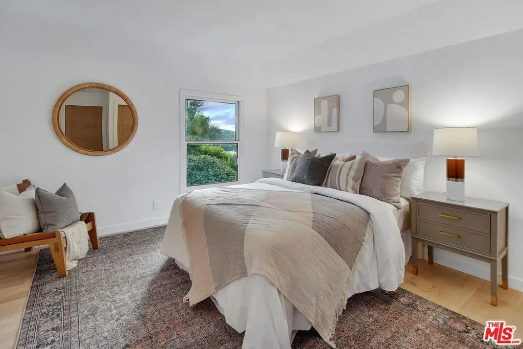 4050 Clarinda Drive, Los Angeles, California, United States. - Photo 31