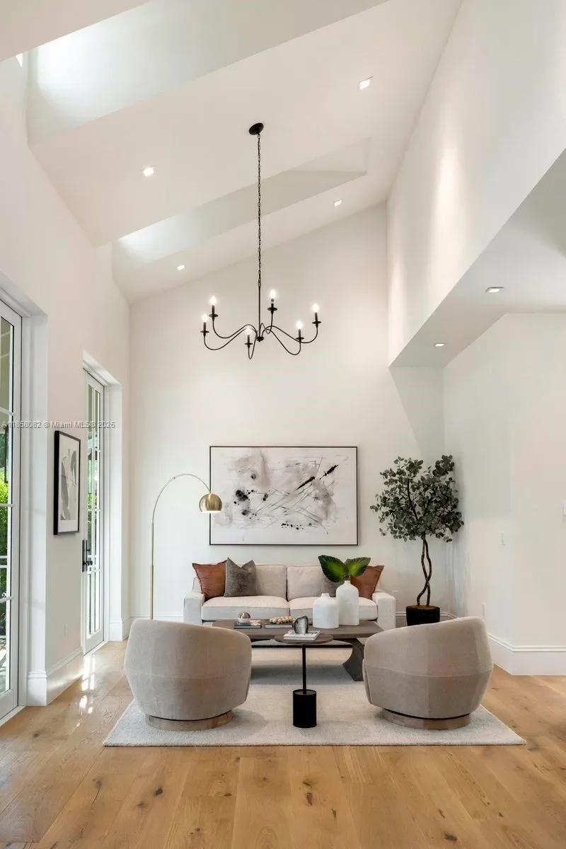 1051 San Pedro Ave, Coral Gables, Florida, United States. - Photo 7