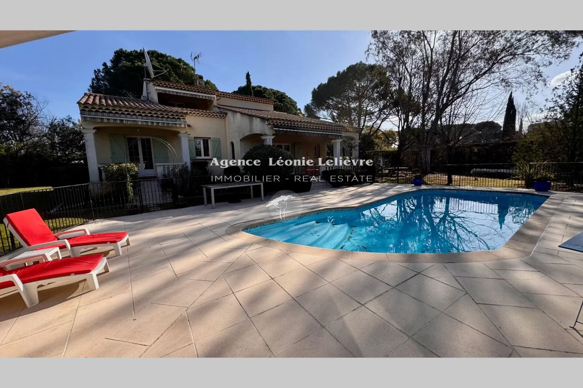 Vidauban, Provence-Alpes-Côte d'Azur, France. - Photo 6