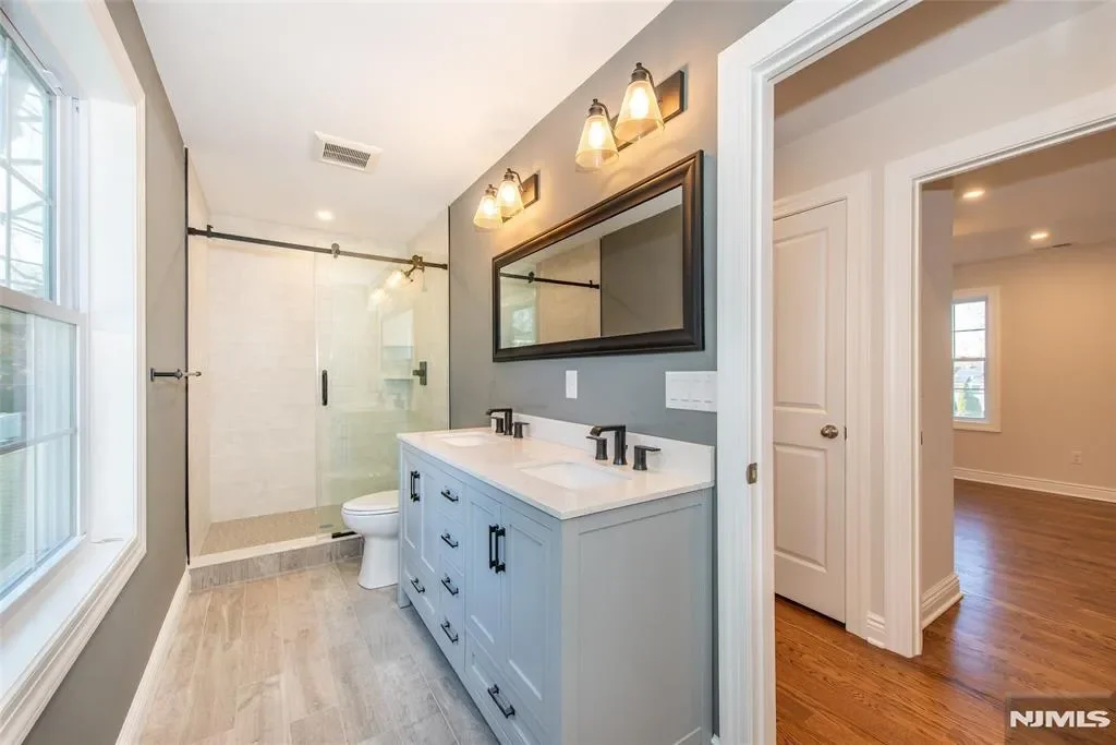 44 4th Avenue, Roseland, NJ 07068, Roseland, New Jersey, United States. - Photo 30