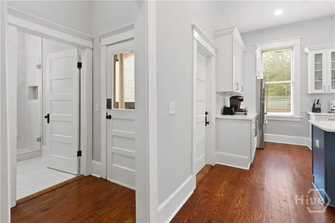 706 E Henry Street, Savannah, Georgia, United States. - Photo 35