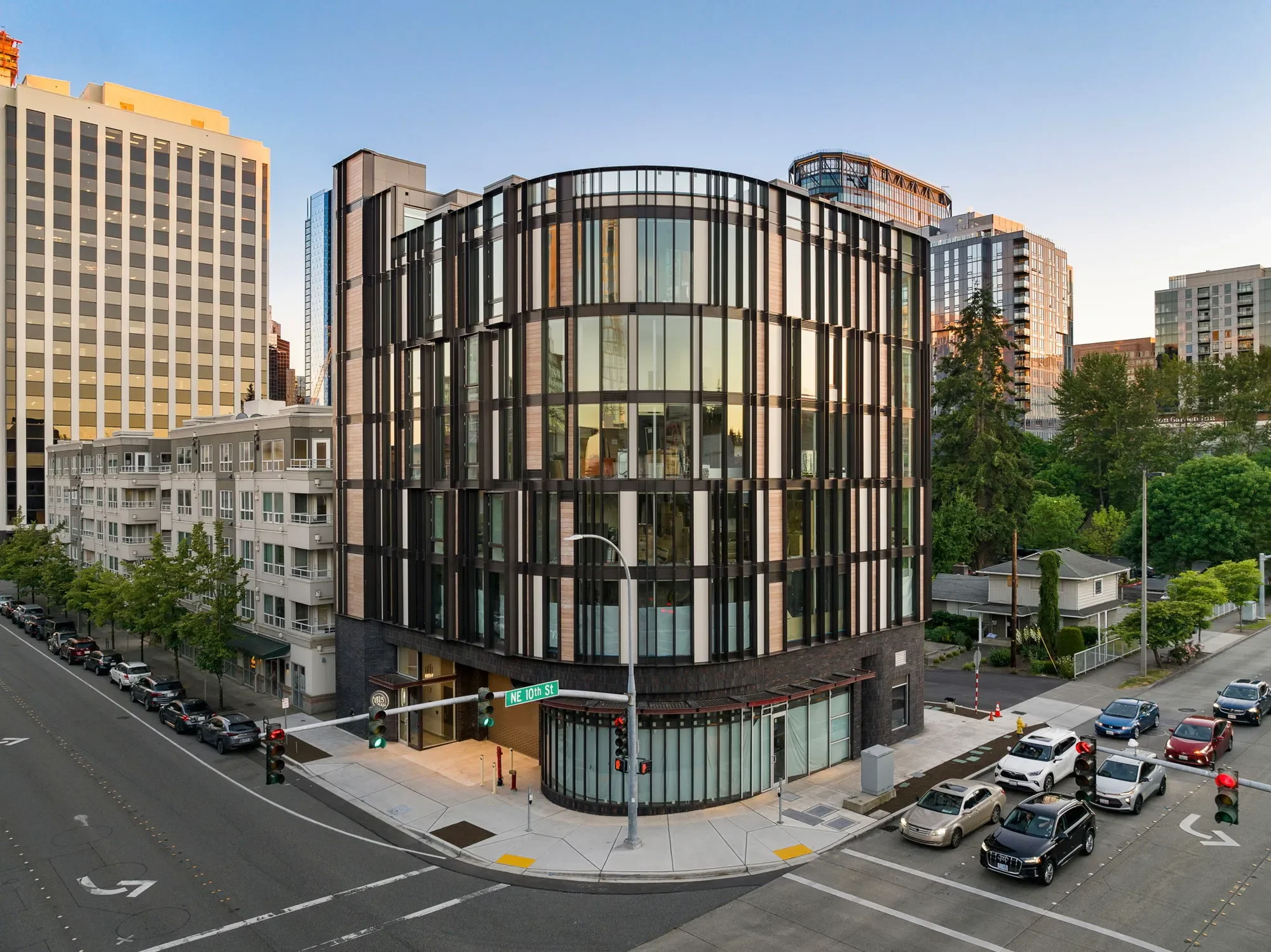 999 110th Ave NE Unit #500 , Bellevue, WA 98004, Bellevue, Washington, United States. - Photo 17