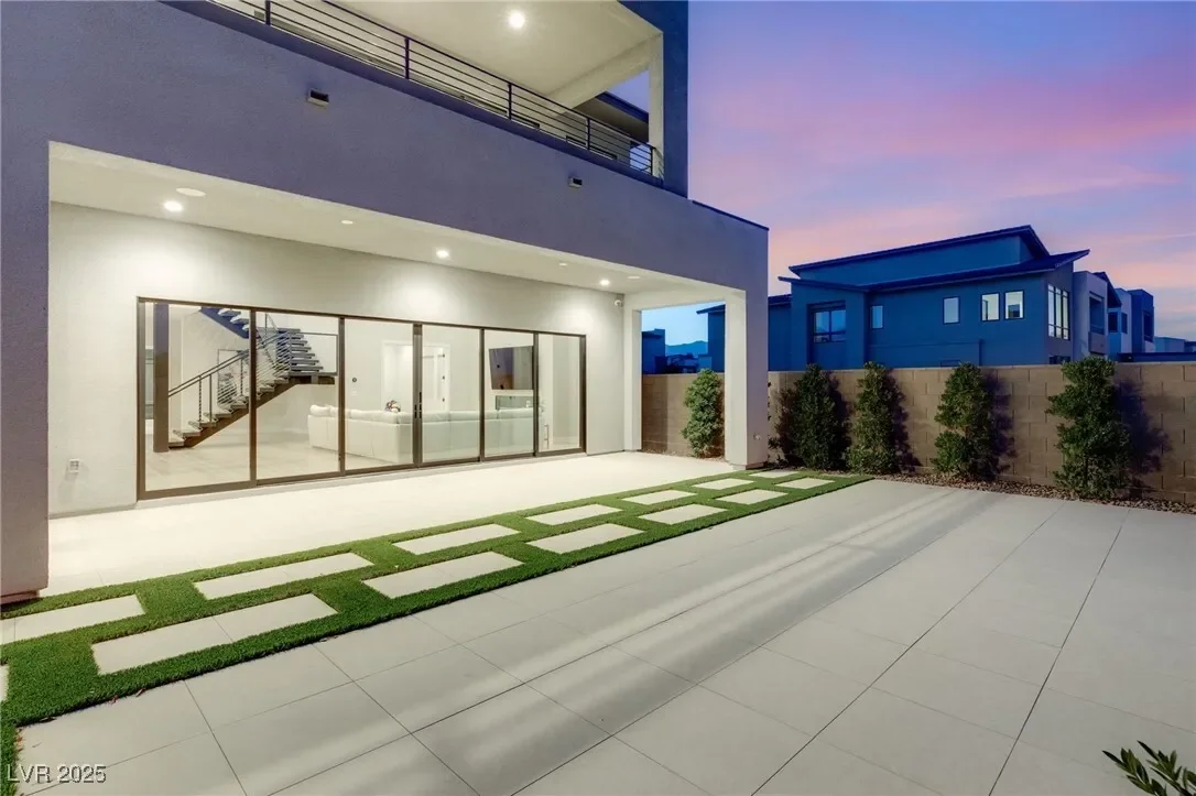 4822 Shady Ridge Drive, Las Vegas, Nevada, United States. - Photo 32