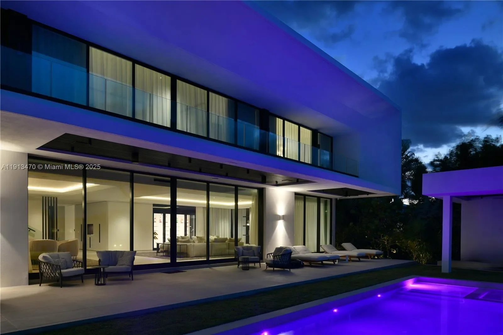 375 N Hibiscus Dr, Miami Beach, Florida, United States. - Photo 15