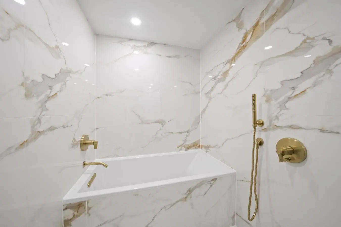1033 Nelson Street, Vancouver, British Columbia, Canada. - Photo 3
